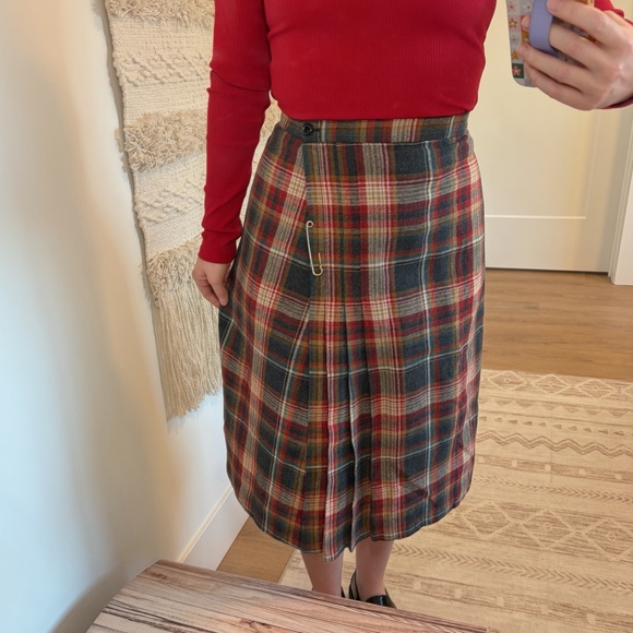 Vintage Red Colourful Tartan Wrap Skirt Size Small - Picture 2 of 12